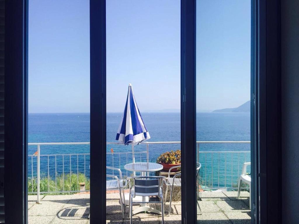 Appartamenti La Terrazza Sulle Ghiaie - Goelba Portoferraio Buitenkant foto