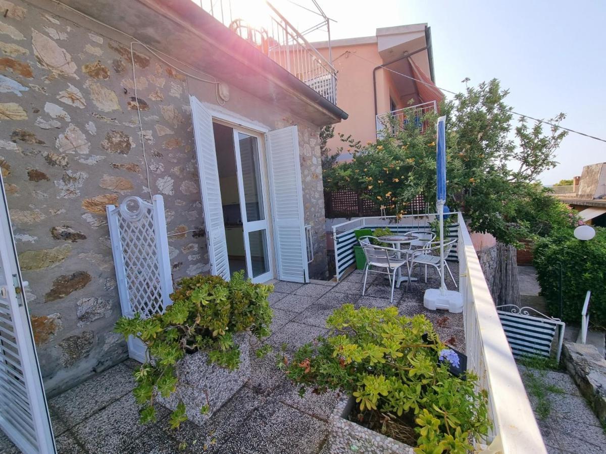 Appartamenti La Terrazza Sulle Ghiaie - Goelba Portoferraio Buitenkant foto