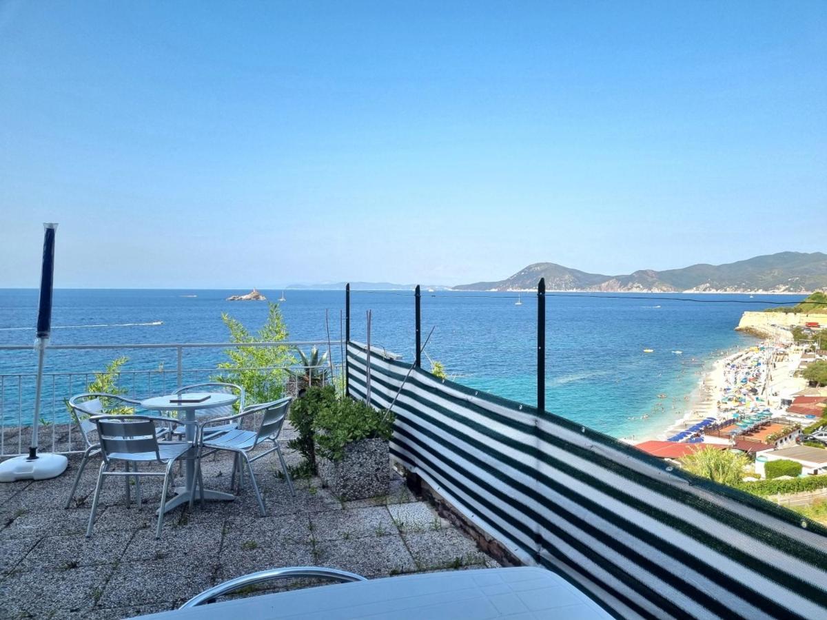 Appartamenti La Terrazza Sulle Ghiaie - Goelba Portoferraio Buitenkant foto